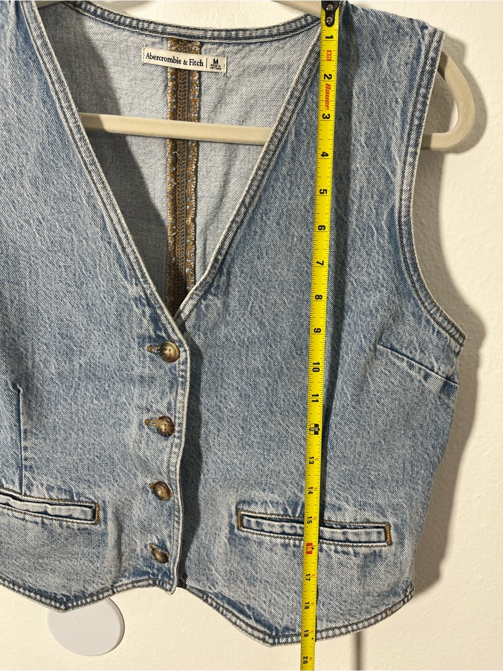 Abercrombie & Fitch Size M Light Blue Denim Vest with 5 Button Closure - Picture 5 of 5